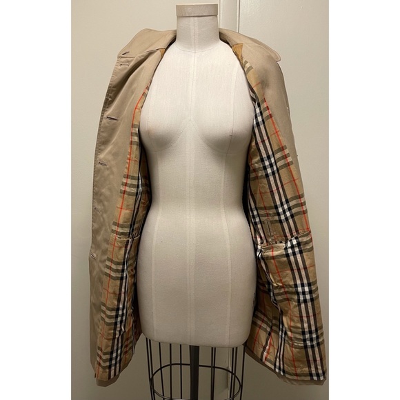 Burberry Jackets & Blazers - ❤️ 🎉 HP! Vintage Burberry Single Breasted Short Trench Coat with Sash
